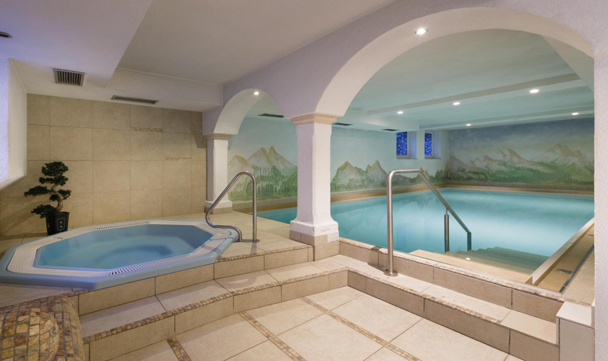 Hotel Bergland Кадипиетра Екстериор снимка