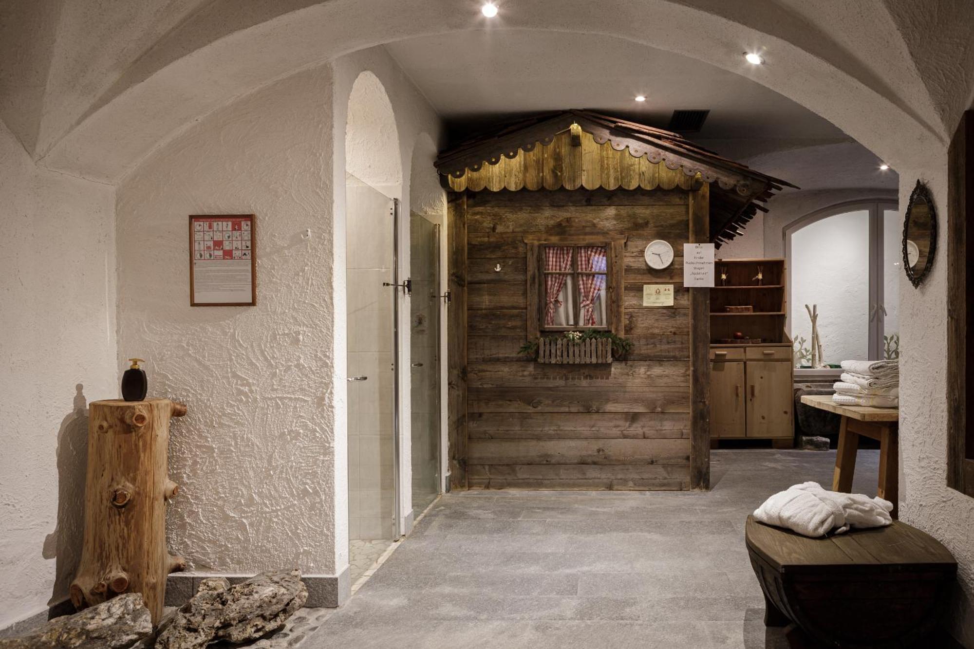 Hotel Bergland Кадипиетра Екстериор снимка