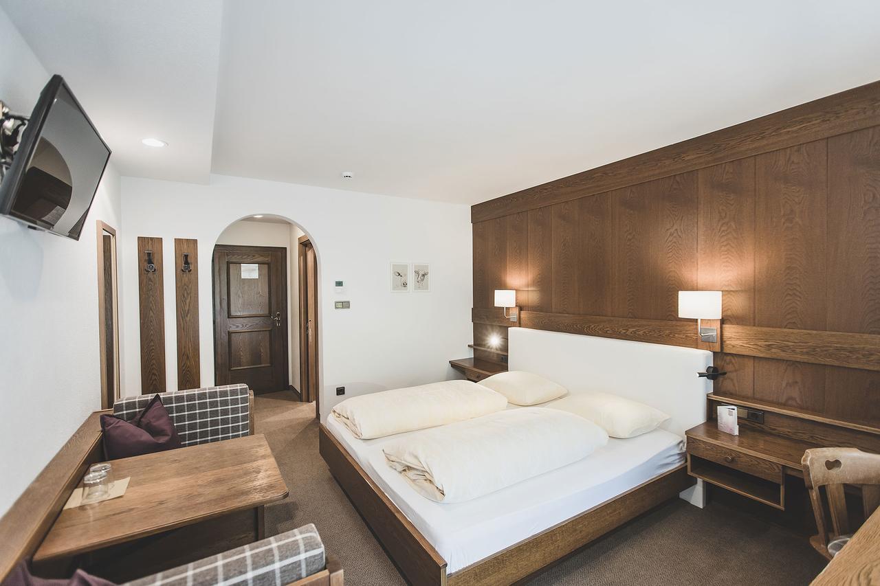 Hotel Bergland Кадипиетра Екстериор снимка